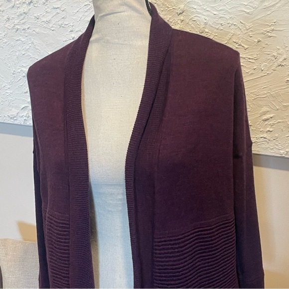 Lululemon Sit In Lotus Wrap II Plum Purple Merino Wool Knit Size 2 - Picture 5 of 9